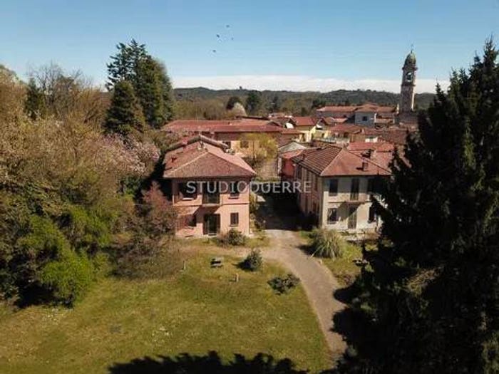 Casa con 6 locali in vendita in Via Don Giovanni Minzoni, Centro, Castelletto Sopra Ticino