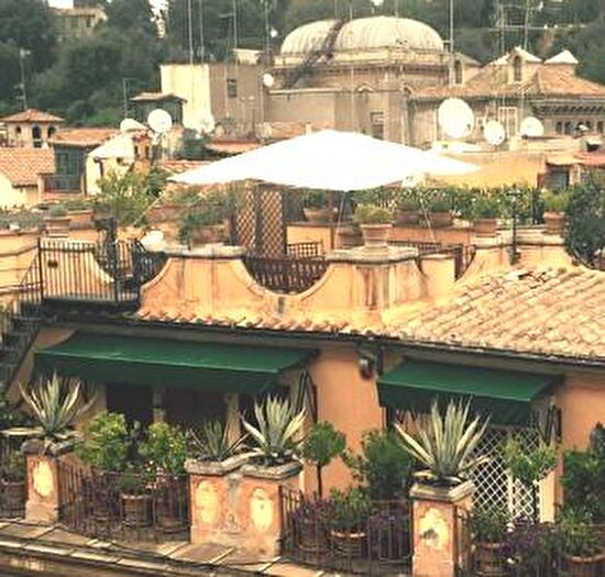 Casa con 6 locali in vendita in Via dei Condotti, Spagna, Roma