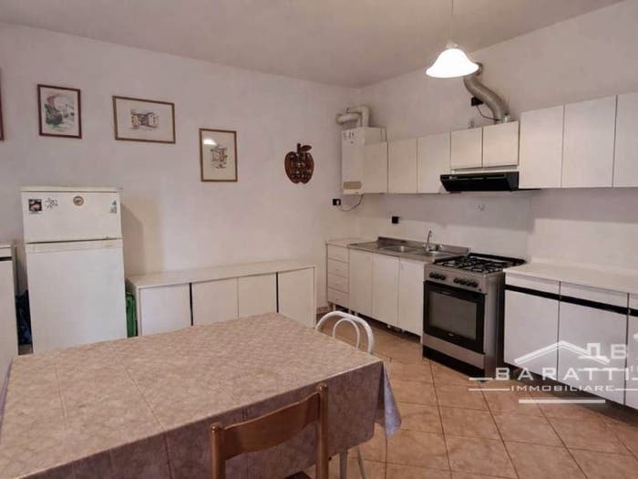 Appartamento trilocale in vendita in Centro, Ostiglia