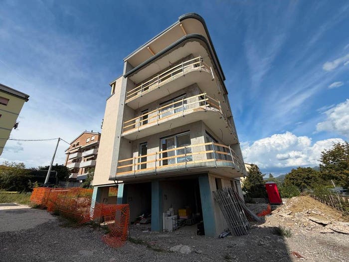 Appartamento con 6 locali in vendita in VIA DELLE FORNACI, Centro, Fabriano