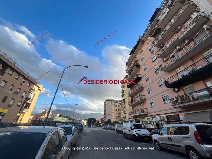 Appartamento quadrilocale in vendita in Via Imera, Zisa, Palermo