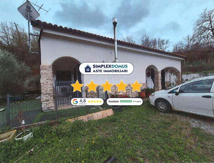 Casa quadrilocale in vendita in Regione Costa di Borgo, Albenga