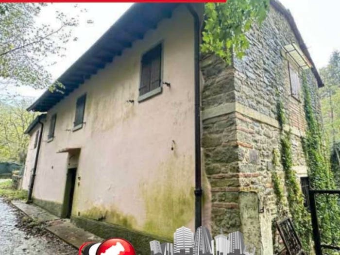 Appartamento trilocale in vendita in Via Falterona San Godenzo FI Italia, San Godenzo