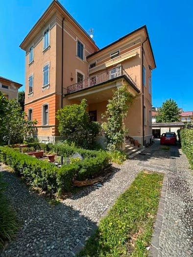 Casa con 6 locali in vendita in Via Monte Nero, Piazza Castello, Cremona