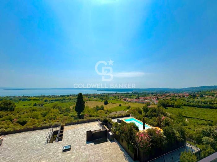 Casa trilocale in vendita in Via Costa Lunga, Padenghe sul Garda