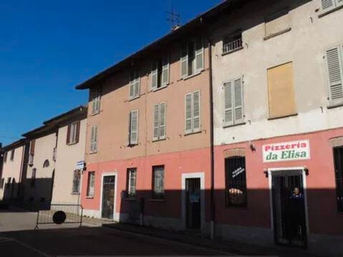 Appartamento trilocale in vendita in Via Giuseppe Garibaldi, Centro, Chignolo Po