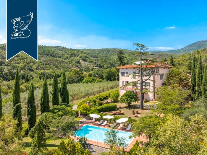 Casa con 6 locali in vendita in Loro Ciuffenna