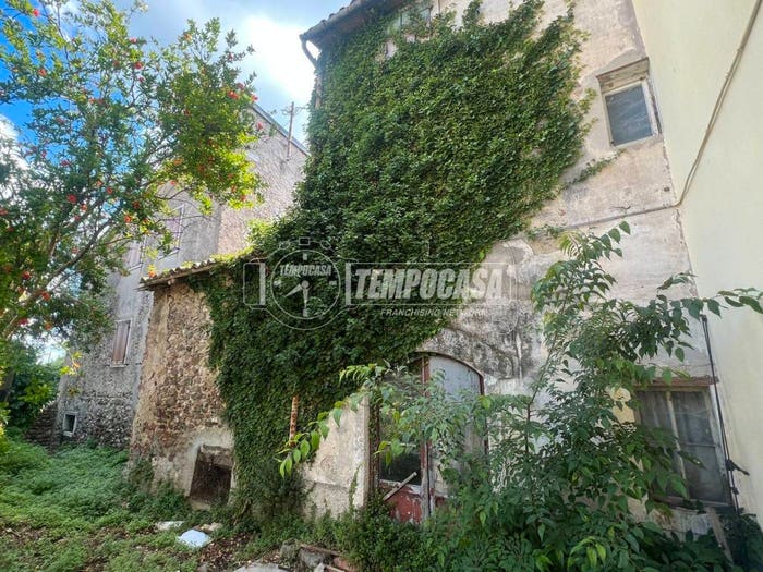 Casa con 5 locali in vendita in Località Cristo, Bardolino