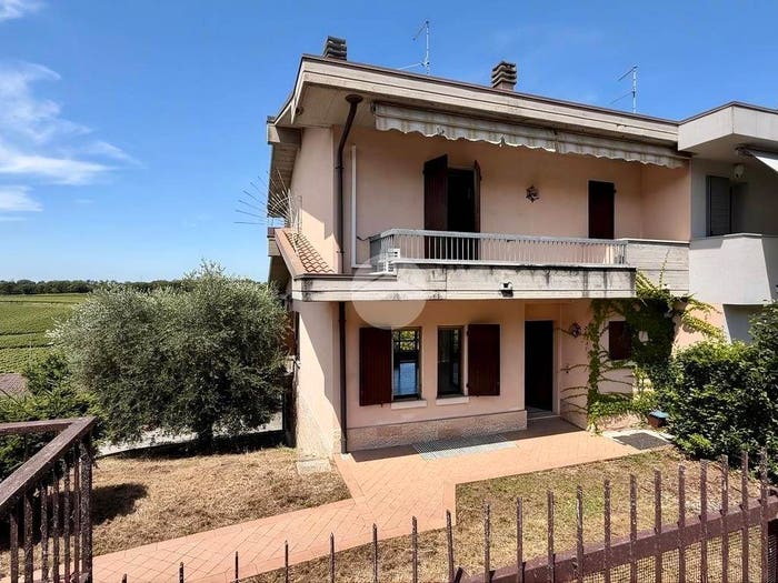 Casa con 5 locali in vendita in Via degli Olivi, Centro, Pozzolengo