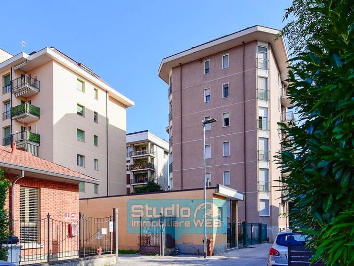 Appartamento trilocale in vendita in Via Armando Diaz, Centro, Erba