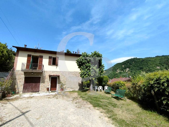 Casa con 6 locali in vendita in Via della Quercia, Monterenzio