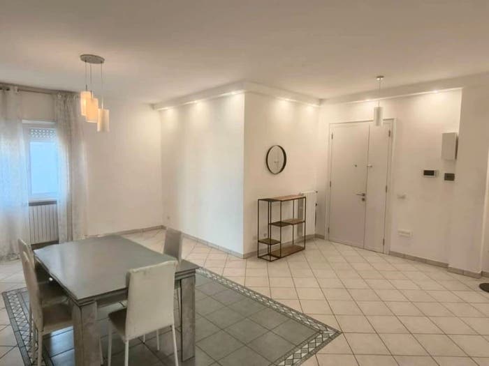 Appartamento con 5 locali in vendita in Via Provinciale Matino, Centro, Parabita