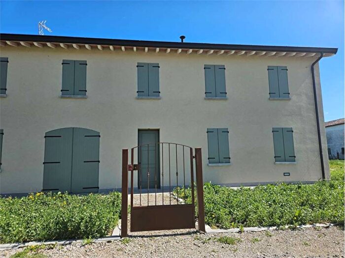 Casa con 5 locali in vendita in Cortile, Carpi