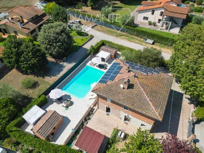 Casa con 6 locali in vendita in Vitellino, Castiglione del Lago