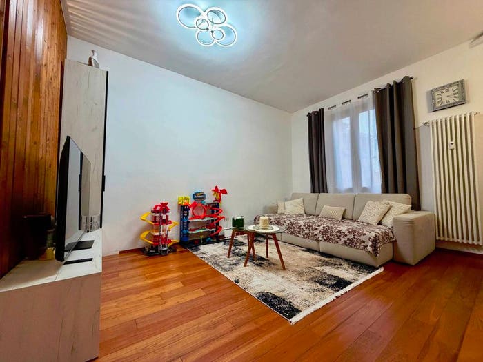 Appartamento quadrilocale in vendita in Via Giovanni Dossena, Borgo Rovereto Piscina, Alessandria