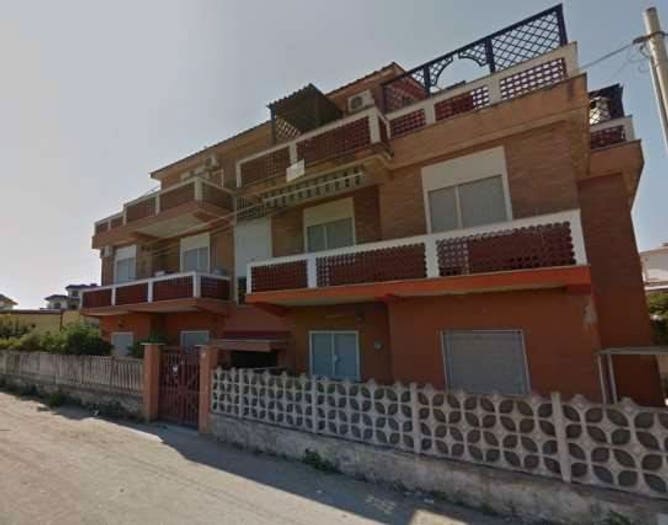 Appartamento quadrilocale in vendita in Lungomare Degli Ardeatini, Marina di Ardea, Ardea