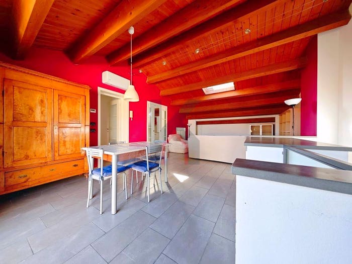 Appartamento quadrilocale in vendita in Piazza Cesare Beccaria, Centro Storico, Forlì