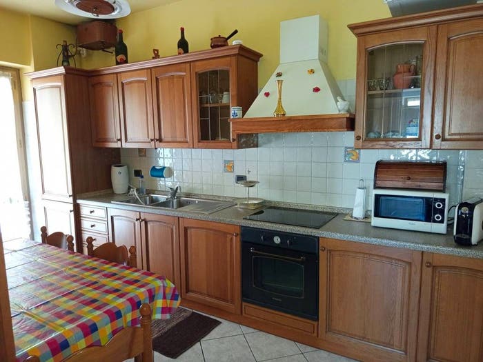 Appartamento quadrilocale in vendita in Via Aprile, Centro, Calizzano