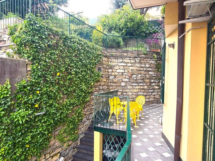 Appartamento quadrilocale in vendita in Via Enrico Figari, Boschetto, Camogli