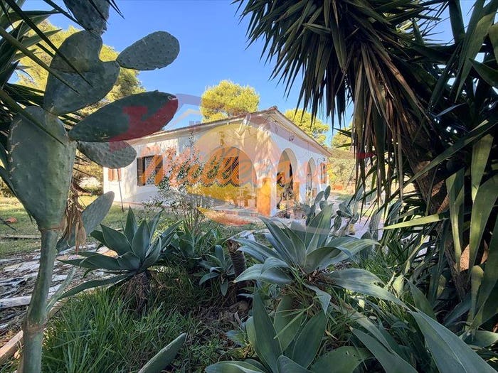 Casa con 5 locali in vendita in Strada Benalì, Tivoli, Siracusa