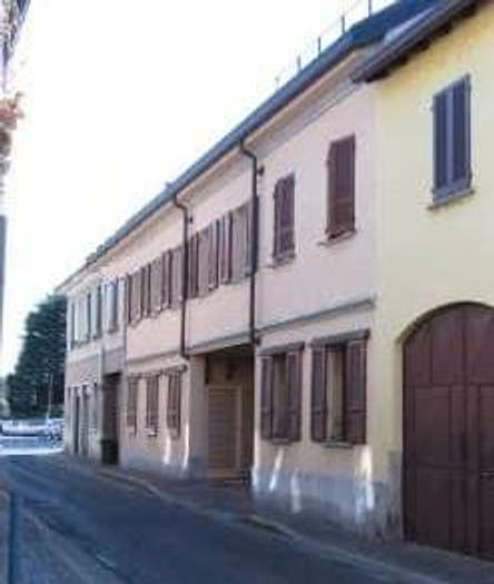 Appartamento bilocale in vendita in Via San Carlo Borromeo, Cesano Maderno