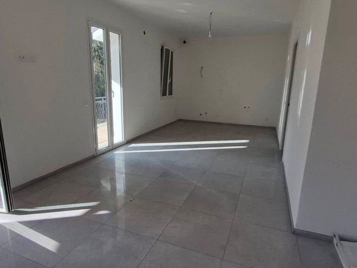 Appartamento trilocale in vendita in Via Raffaele Biehler, Marina Di Andora, Andora