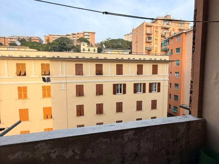 Appartamento trilocale in vendita in Corso Alessandro De Stefanis, Staglieno, Genova