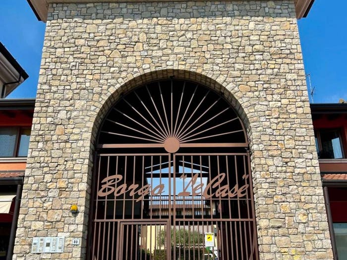Appartamento trilocale in vendita in Via Urini, Capriolo