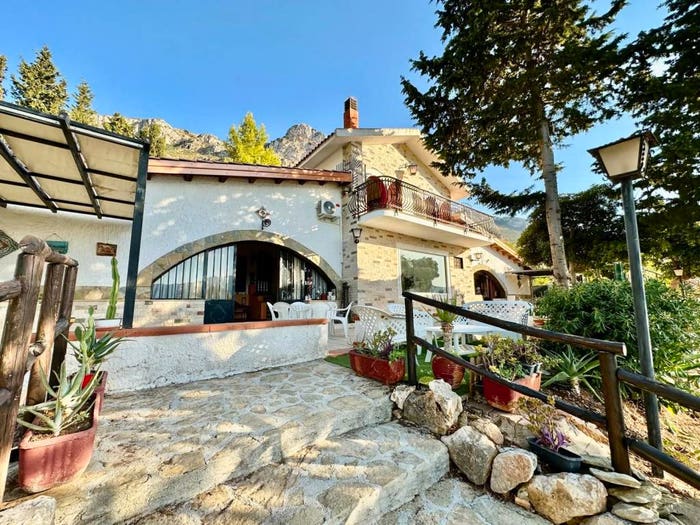Casa con 6 locali in vendita in Contrada Fraginesi, Castellammare del Golfo