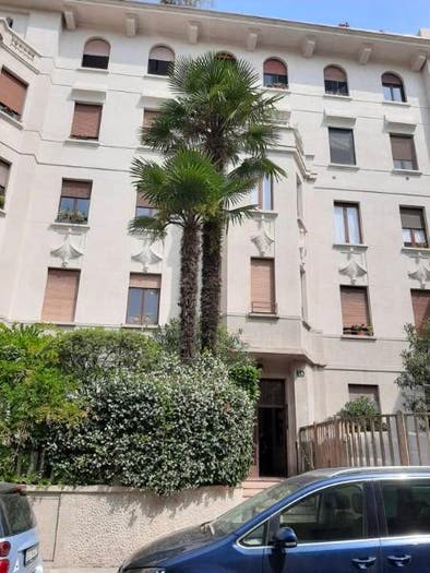 Appartamento trilocale in affitto in Via San Vincenzo, Corso Genova, Milano
