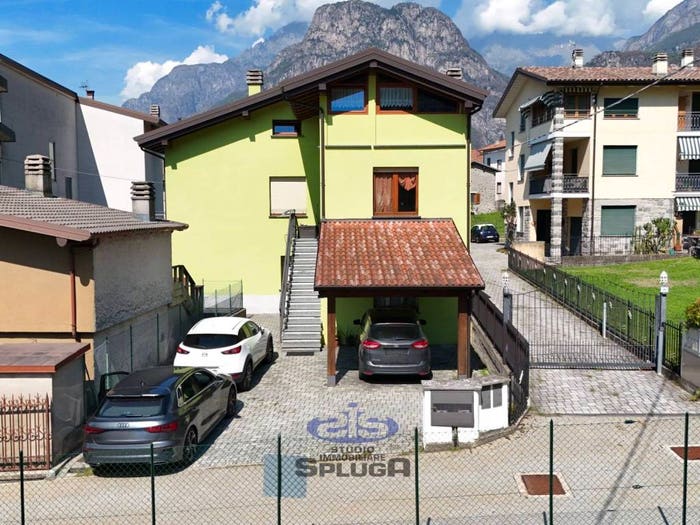 Casa con 6 locali in vendita in Via Nazionale, Centro, Verceia