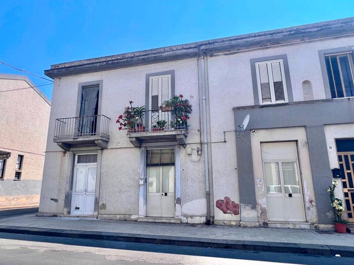 Appartamento quadrilocale in vendita in Via dei Giurati, Centro, Mascali