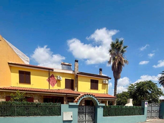 Casa con 6 locali in vendita in Via Camillo Benso di Cavour, Tissi