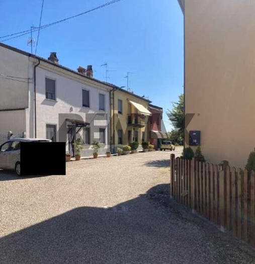 Casa quadrilocale in vendita in via Albertina, Centro, Cervesina