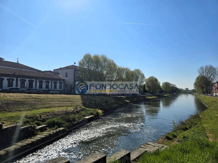 Casa con 6 locali in vendita in Viale Venezia, San Pietro, Pavia