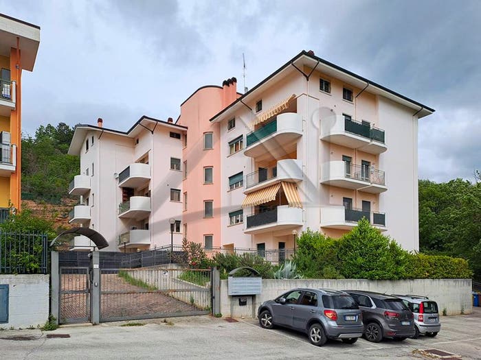 Casa trilocale in vendita in Via Nazareno Strampelli, Paganica Tempera, L'Aquila