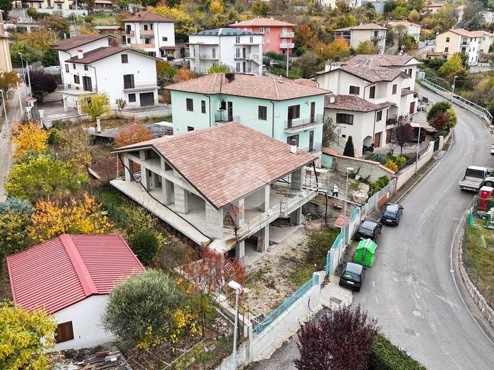 Appartamento monolocale in vendita in VILLA INDIPENDENTE VIA SANT'ANGELO, Paganica Tempera, L'Aquila