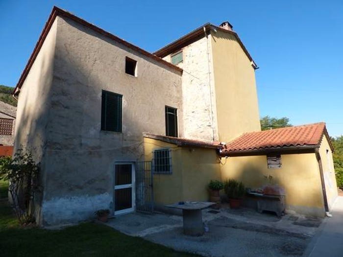 Casa con 6 locali in vendita in Via Comunale S Rocco, Colle di Compito Castelvecchio, Capannori