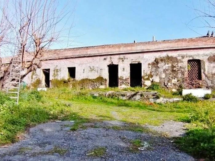 Casa con 6 locali in vendita in Via Pietralonga No Number, Mascali