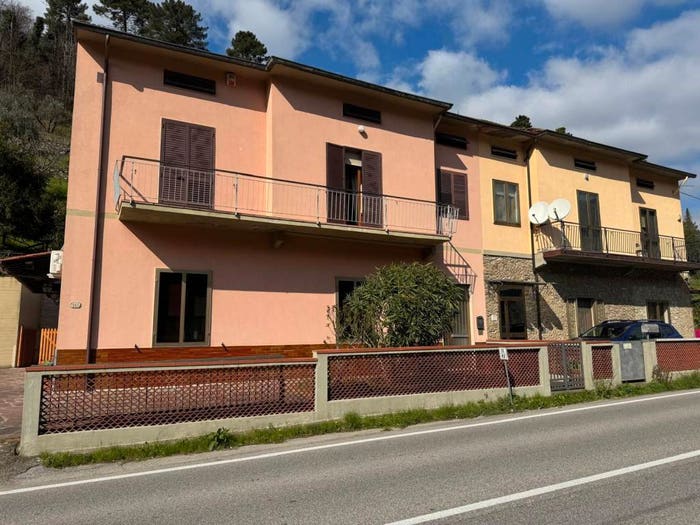 Appartamento con 6 locali in vendita in Via Bologna, Usella, Cantagallo
