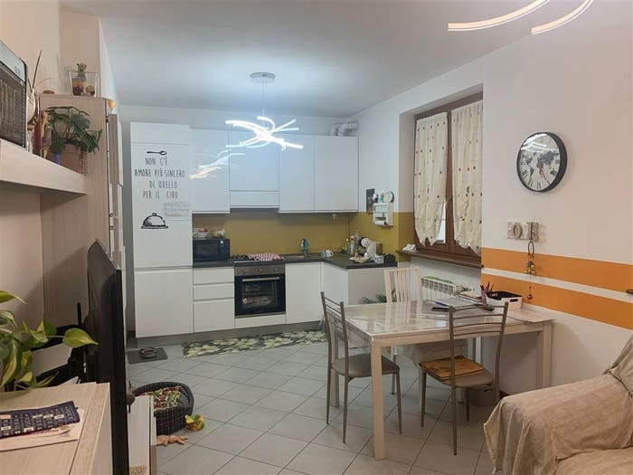 Appartamento bilocale in vendita in Via Ulisse Bellora, Centro, Cene