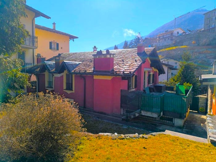 Appartamento trilocale in vendita in Via Milano, Centro, Chiesa in Valmalenco