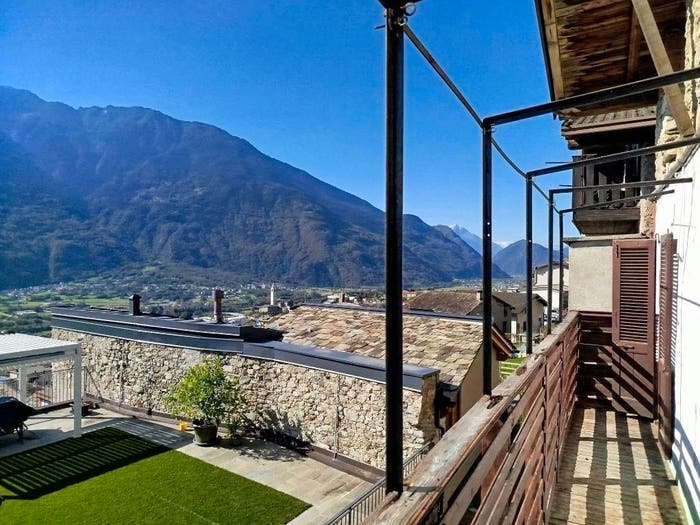 Appartamento trilocale in vendita in Via alle Scuole, Centro, Berbenno di Valtellina