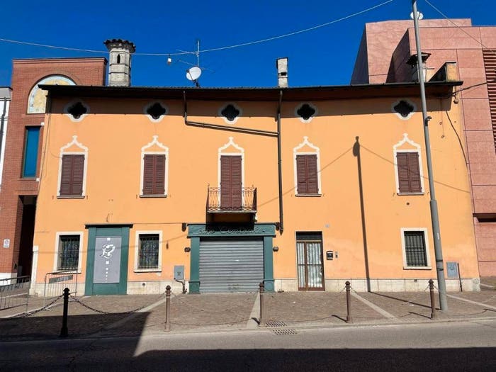 Casa con 6 locali in vendita in Piazza Sant'Andrea, Centro, Pompiano