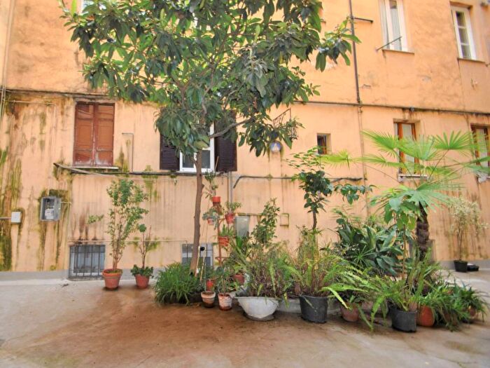 Appartamento monolocale in vendita in Via Luciano Manara, Trastevere, Roma