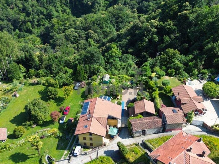 Casa con 6 locali in vendita in Via Giorgetti, Centro, BrissagoValtravaglia