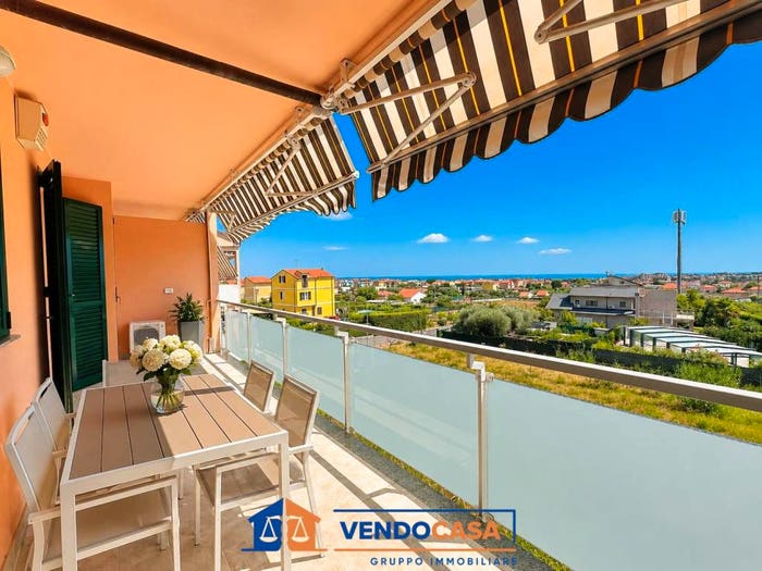 Casa trilocale in vendita in Via delle Fornaci, Centro, Loano