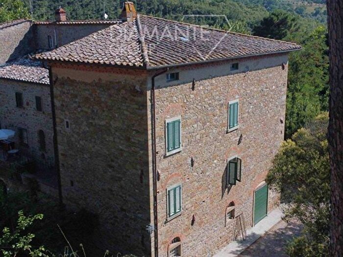 Appartamento quadrilocale in vendita in Cortona