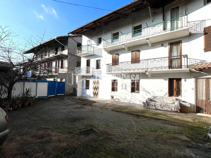 Appartamento trilocale in vendita in Via trento, Centro, Mercenasco