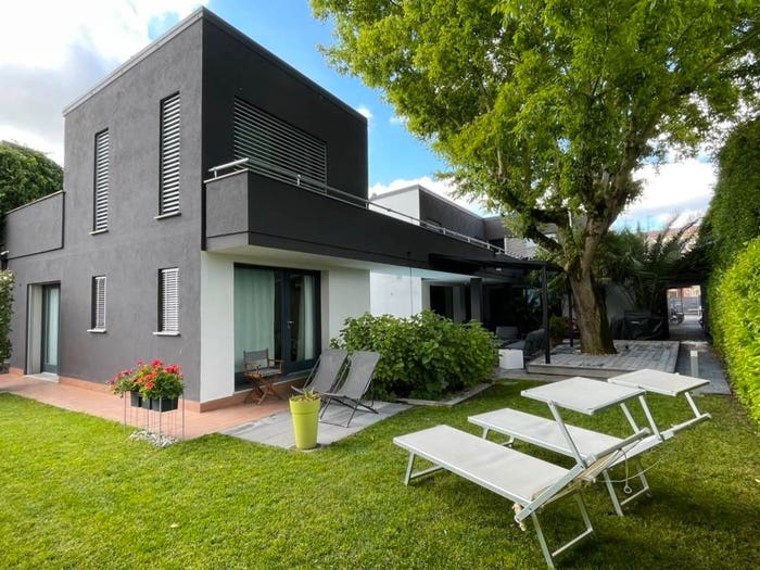 Casa con 6 locali in vendita in Ippodromo, Ferrara